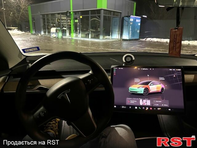 Білий Тесла Модель 3, об'ємом двигуна 0 л та пробігом 74 тис. км за 23500 $, фото 10 на Automoto.ua