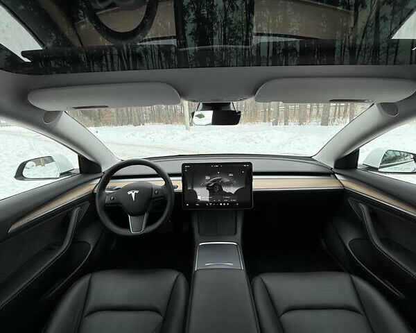 Білий Тесла Модель 3, об'ємом двигуна 0 л та пробігом 42 тис. км за 22100 $, фото 19 на Automoto.ua