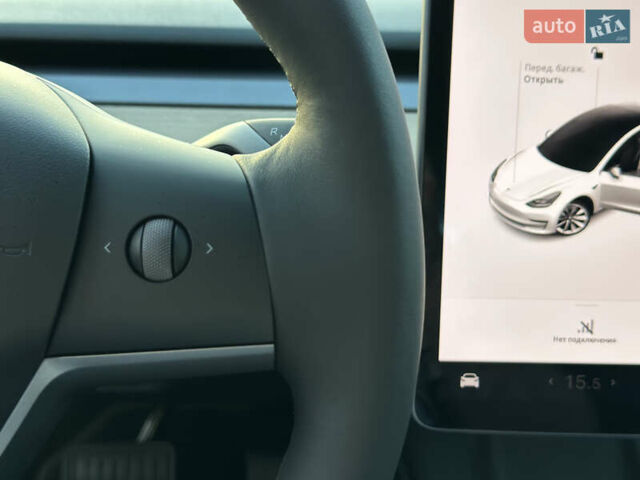 Белый Тесла Модель 3, объемом двигателя 0 л и пробегом 1 тыс. км за 37999 $, фото 70 на Automoto.ua