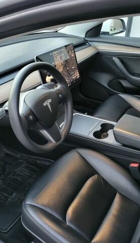 Білий Тесла Модель 3, об'ємом двигуна 0 л та пробігом 75 тис. км за 19000 $, фото 13 на Automoto.ua