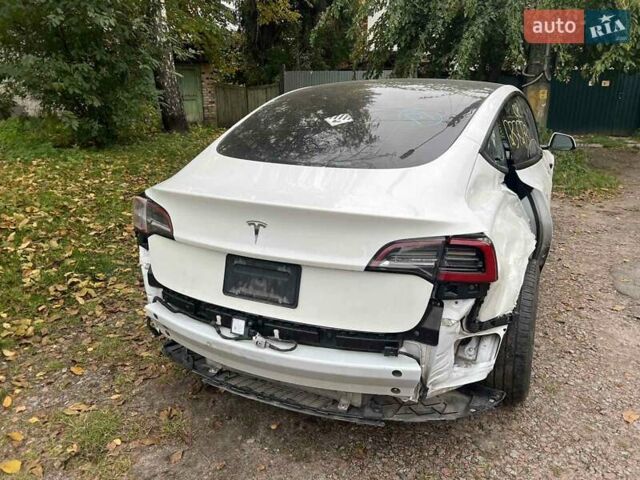 Тесла Модель 3 2022 в Киеве на Automoto.ua Белый Тесла Модель 3, объемом двигателя 0 л и пробегом 64 тыс. км за 14700 $, фото 18 на Automoto.ua