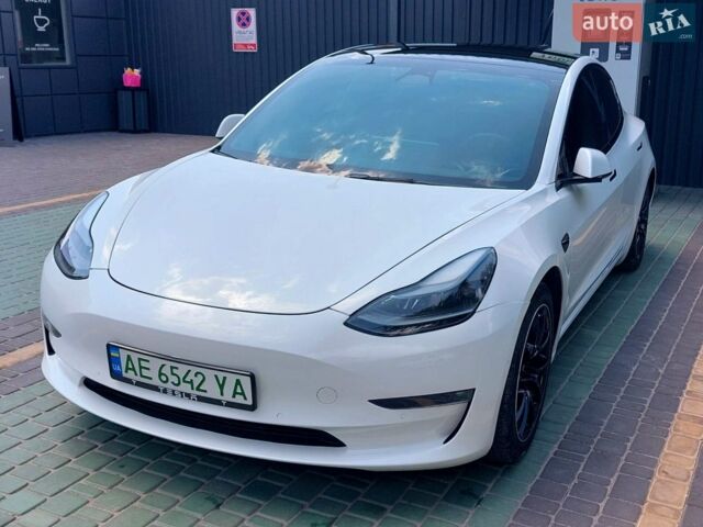 Белый Тесла Модель 3, объемом двигателя 0 л и пробегом 85 тыс. км за 20500 $, фото 7 на Automoto.ua
