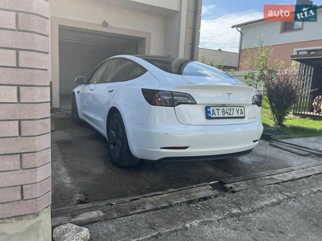 Білий Тесла Модель 3, об'ємом двигуна 0 л та пробігом 43 тис. км за 22250 $, фото 14 на Automoto.ua