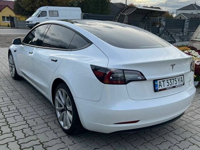Білий Тесла Модель 3, об'ємом двигуна 0 л та пробігом 69 тис. км за 17000 $, фото 9 на Automoto.ua