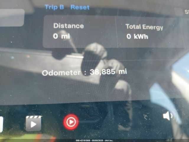 Белый Тесла Модель 3, объемом двигателя 0 л и пробегом 38 тыс. км за 10300 $, фото 9 на Automoto.ua