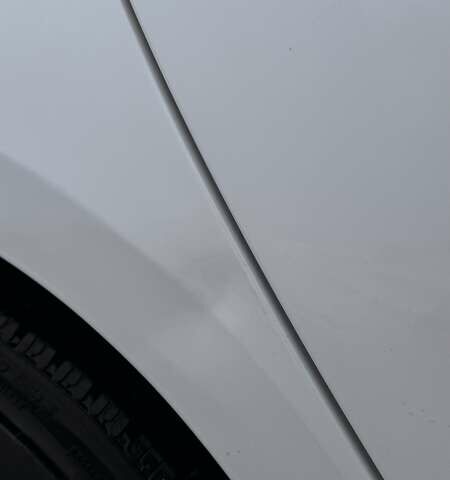 Белый Тесла Модель 3, объемом двигателя 0 л и пробегом 92 тыс. км за 23000 $, фото 19 на Automoto.ua