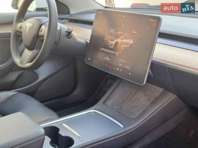Білий Тесла Модель 3, об'ємом двигуна 0 л та пробігом 36 тис. км за 19990 $, фото 20 на Automoto.ua