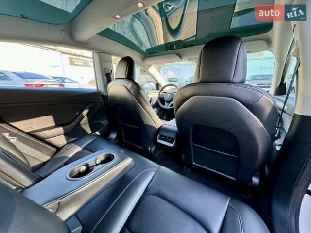 Білий Тесла Модель 3, об'ємом двигуна 0 л та пробігом 36 тис. км за 22200 $, фото 21 на Automoto.ua