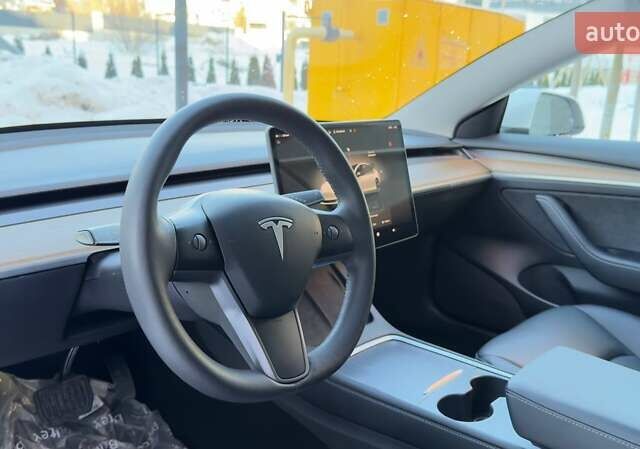 Білий Тесла Модель 3, об'ємом двигуна 0 л та пробігом 34 тис. км за 22900 $, фото 8 на Automoto.ua