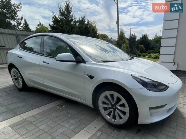 Белый Тесла Модель 3, объемом двигателя 0 л и пробегом 155 тыс. км за 19900 $, фото 6 на Automoto.ua
