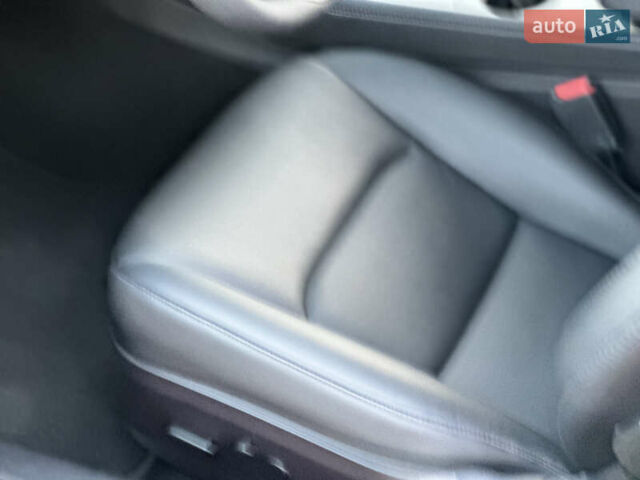 Белый Тесла Модель 3, объемом двигателя 0 л и пробегом 1 тыс. км за 37999 $, фото 60 на Automoto.ua