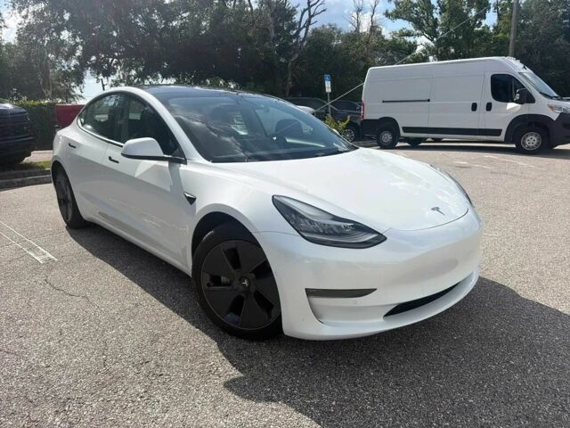 Білий Тесла Модель 3, об'ємом двигуна 0 л та пробігом 25 тис. км за 8895 $, фото 2 на Automoto.ua