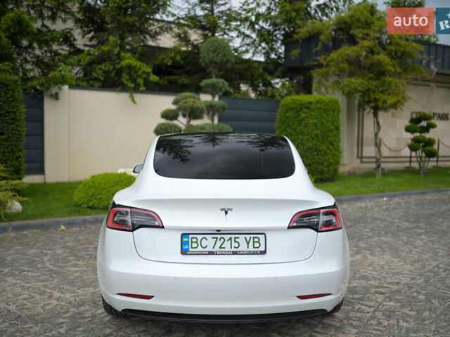 Білий Тесла Модель 3, об'ємом двигуна 0 л та пробігом 71 тис. км за 21200 $, фото 8 на Automoto.ua