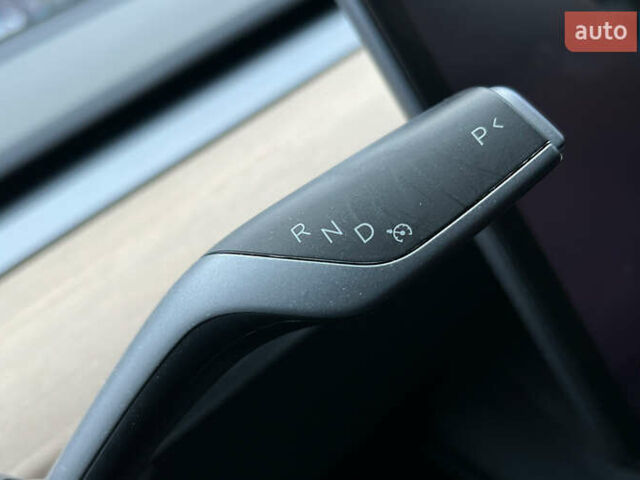 Білий Тесла Модель 3, об'ємом двигуна 0 л та пробігом 33 тис. км за 21300 $, фото 13 на Automoto.ua