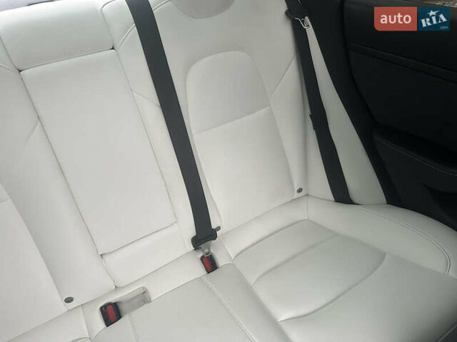 Белый Тесла Модель 3, объемом двигателя 0 л и пробегом 59 тыс. км за 22000 $, фото 25 на Automoto.ua