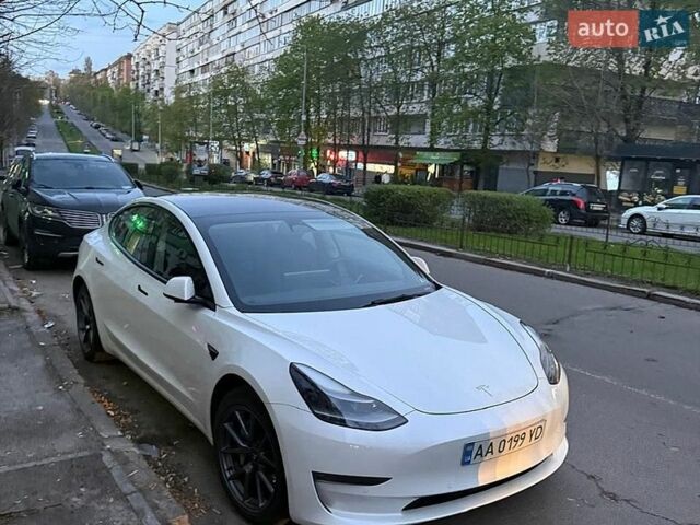 Белый Тесла Модель 3, объемом двигателя 0 л и пробегом 58 тыс. км за 19000 $, фото 25 на Automoto.ua
