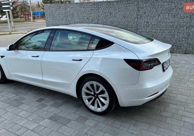 Белый Тесла Модель 3, объемом двигателя 0 л и пробегом 130 тыс. км за 18499 $, фото 12 на Automoto.ua