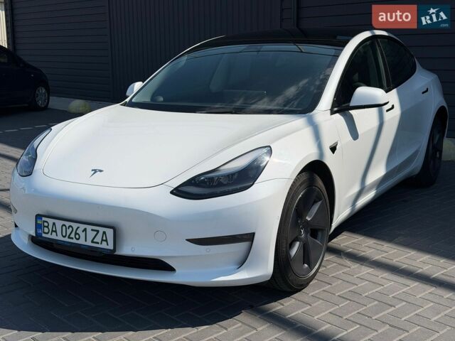 Білий Тесла Модель 3, об'ємом двигуна 0 л та пробігом 60 тис. км за 21500 $, фото 3 на Automoto.ua