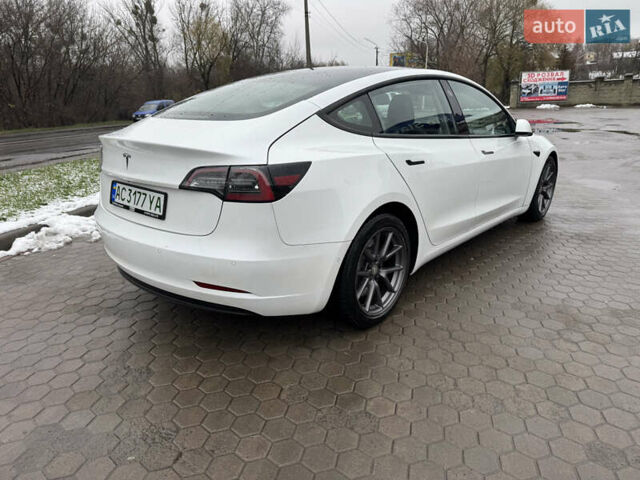 Білий Тесла Модель 3, об'ємом двигуна 0 л та пробігом 110 тис. км за 16900 $, фото 4 на Automoto.ua