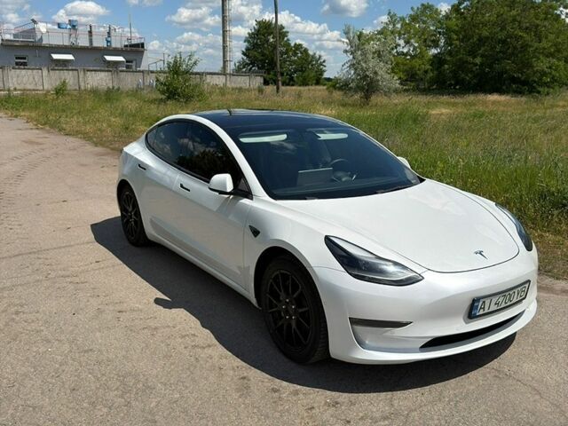 Білий Тесла Модель 3, об'ємом двигуна 0 л та пробігом 87 тис. км за 23500 $, фото 2 на Automoto.ua