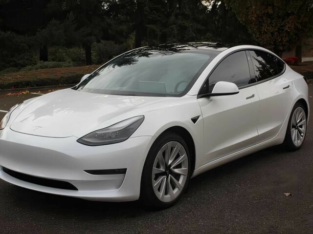 Белый Тесла Модель 3, объемом двигателя 0 л и пробегом 29 тыс. км за 9100 $, фото 2 на Automoto.ua