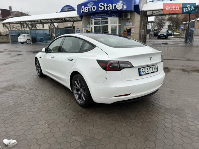 Білий Тесла Модель 3, об'ємом двигуна 0 л та пробігом 110 тис. км за 16900 $, фото 2 на Automoto.ua