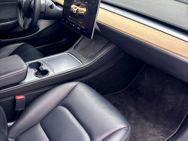 Белый Тесла Модель 3, объемом двигателя 0 л и пробегом 76 тыс. км за 16400 $, фото 11 на Automoto.ua