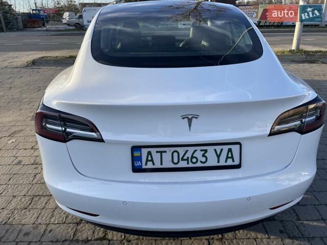 Белый Тесла Модель 3, объемом двигателя 0 л и пробегом 17 тыс. км за 28500 $, фото 5 на Automoto.ua