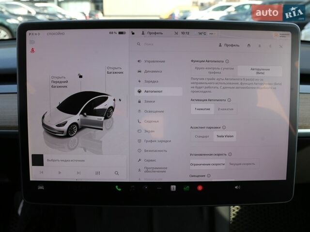 Білий Тесла Модель 3, об'ємом двигуна 0 л та пробігом 47 тис. км за 25000 $, фото 9 на Automoto.ua