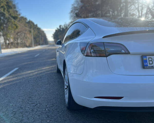 Білий Тесла Модель 3, об'ємом двигуна 0 л та пробігом 38 тис. км за 20999 $, фото 40 на Automoto.ua