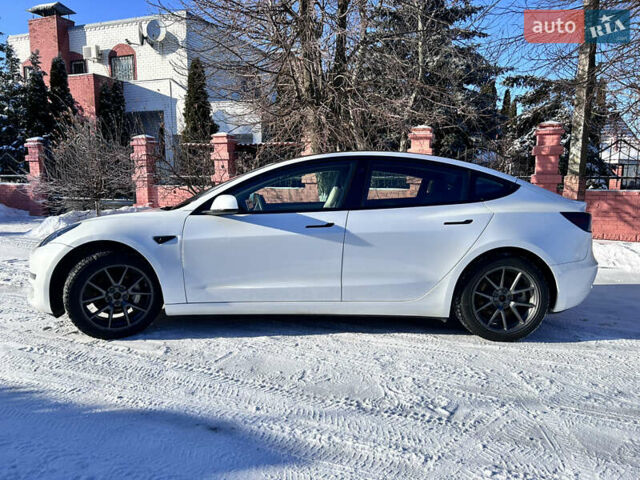 Білий Тесла Модель 3, об'ємом двигуна 0 л та пробігом 111 тис. км за 19200 $, фото 7 на Automoto.ua