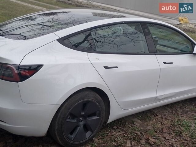 Белый Тесла Модель 3, объемом двигателя 0 л и пробегом 50 тыс. км за 17950 $, фото 4 на Automoto.ua