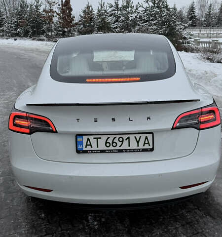 Білий Тесла Модель 3, об'ємом двигуна 0 л та пробігом 70 тис. км за 19000 $, фото 5 на Automoto.ua