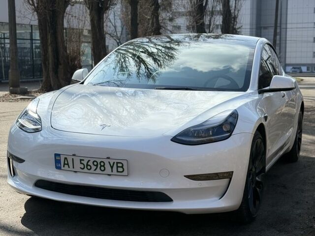 Білий Тесла Модель 3, об'ємом двигуна 0 л та пробігом 72 тис. км за 23499 $, фото 2 на Automoto.ua