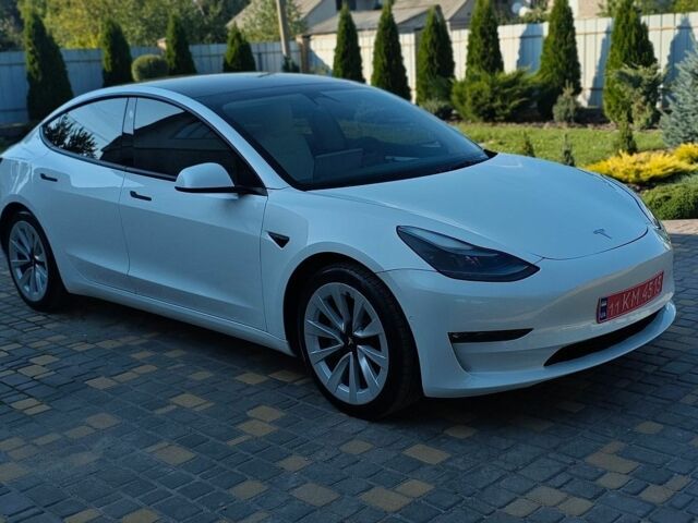 Белый Тесла Модель 3, объемом двигателя 0 л и пробегом 95 тыс. км за 18700 $, фото 38 на Automoto.ua