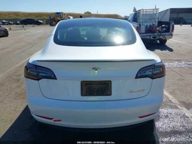 Белый Тесла Модель 3, объемом двигателя 0 л и пробегом 38 тыс. км за 10300 $, фото 4 на Automoto.ua