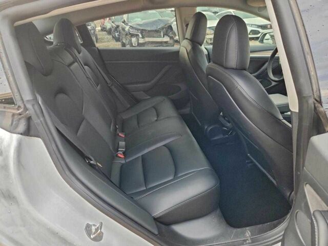 Белый Тесла Модель 3, объемом двигателя 0 л и пробегом 107 тыс. км за 6000 $, фото 9 на Automoto.ua