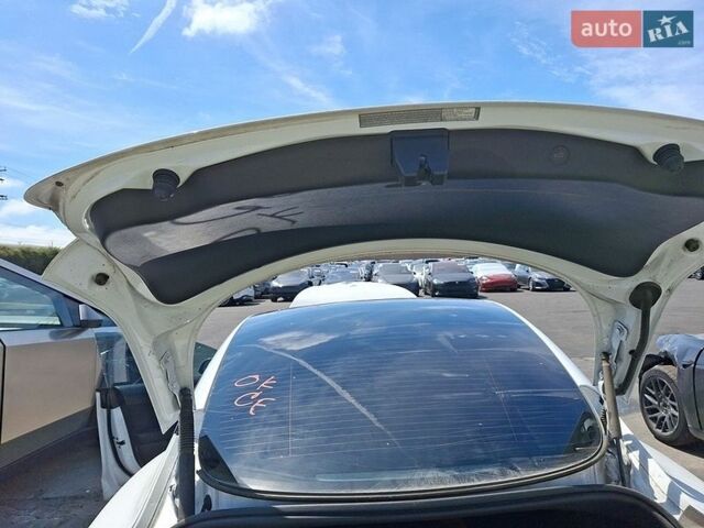 Белый Тесла Модель 3, объемом двигателя 0 л и пробегом 120 тыс. км за 9700 $, фото 9 на Automoto.ua