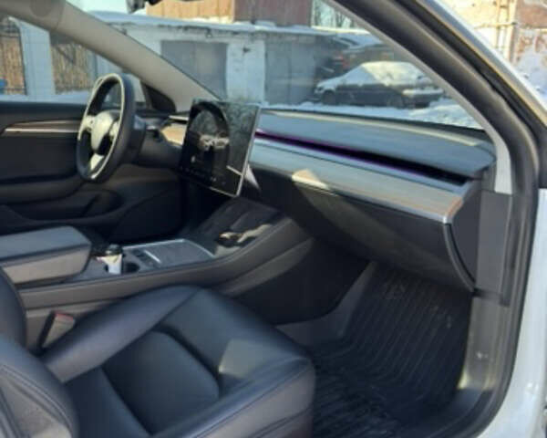 Белый Тесла Модель 3, объемом двигателя 0 л и пробегом 55 тыс. км за 24900 $, фото 11 на Automoto.ua