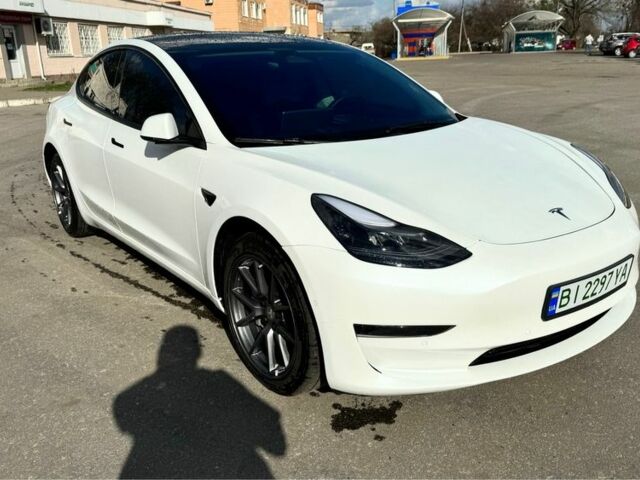 Білий Тесла Модель 3, об'ємом двигуна 0 л та пробігом 45 тис. км за 24999 $, фото 5 на Automoto.ua