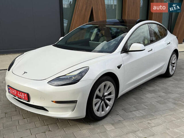 Белый Тесла Модель 3, объемом двигателя 0 л и пробегом 214 тыс. км за 16300 $, фото 5 на Automoto.ua