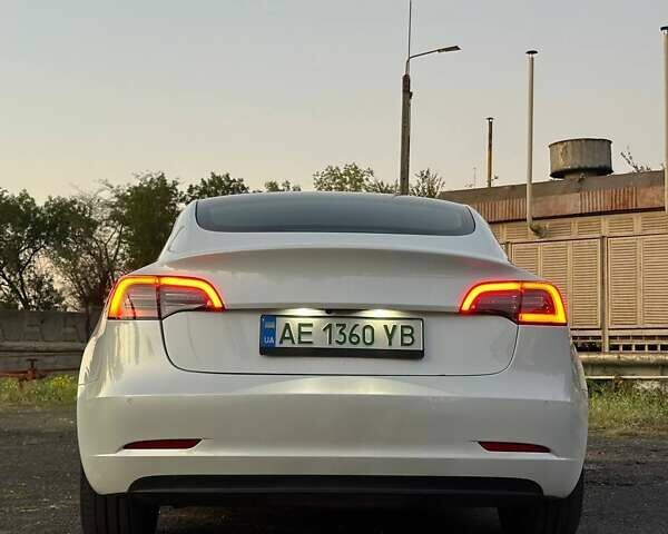 Тесла Модель 3 2022 у Кривому Розі на Automoto.ua Білий Тесла Модель 3, об'ємом двигуна 0 л та пробігом 144 тис. км за 18000 $, фото 7 на Automoto.ua