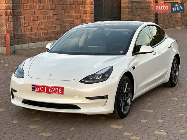 Белый Тесла Модель 3, объемом двигателя 0 л и пробегом 1 тыс. км за 37999 $, фото 13 на Automoto.ua