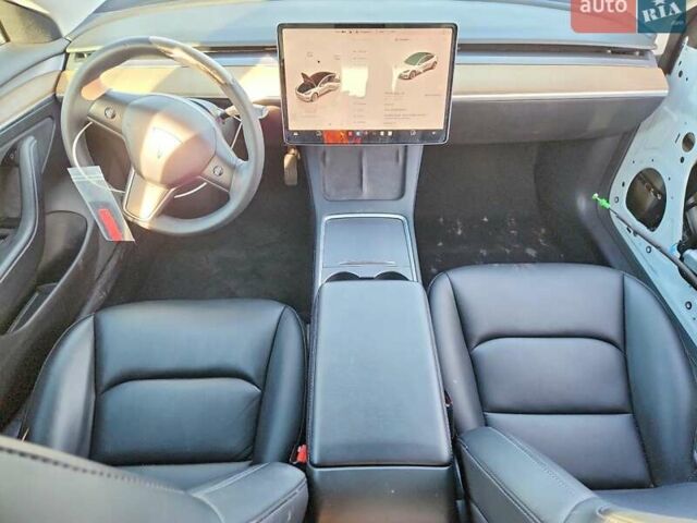 Белый Тесла Модель 3, объемом двигателя 0 л и пробегом 68 тыс. км за 6000 $, фото 7 на Automoto.ua