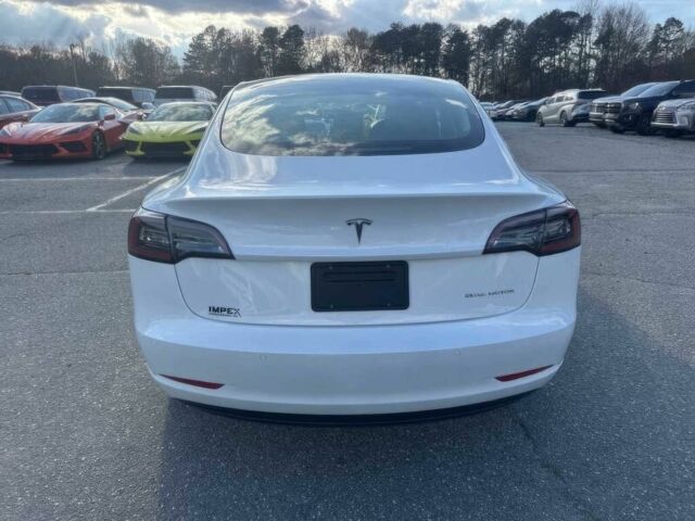 Білий Тесла Модель 3, об'ємом двигуна 0 л та пробігом 15 тис. км за 17600 $, фото 6 на Automoto.ua