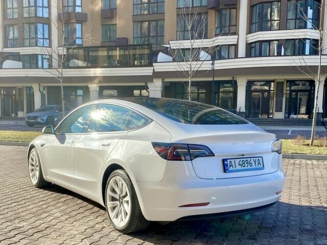 Білий Тесла Модель 3, об'ємом двигуна 0 л та пробігом 45 тис. км за 26300 $, фото 5 на Automoto.ua