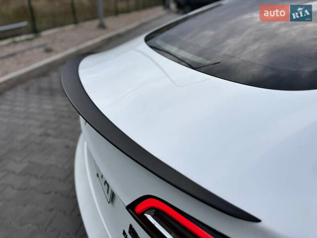 Белый Тесла Модель 3, объемом двигателя 0 л и пробегом 70 тыс. км за 22600 $, фото 14 на Automoto.ua