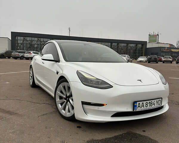 Белый Тесла Модель 3, объемом двигателя 0 л и пробегом 81 тыс. км за 21000 $, фото 2 на Automoto.ua