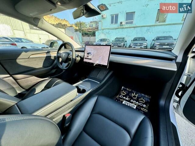 Білий Тесла Модель 3, об'ємом двигуна 0 л та пробігом 36 тис. км за 22200 $, фото 20 на Automoto.ua