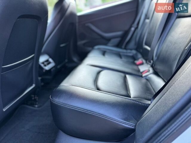 Белый Тесла Модель 3, объемом двигателя 0 л и пробегом 102 тыс. км за 21900 $, фото 27 на Automoto.ua
